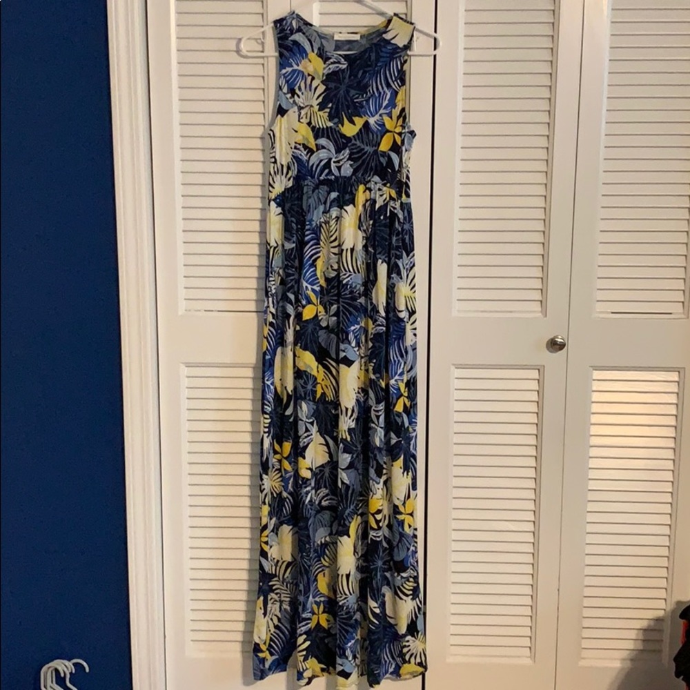 Cute summer maxi dress!